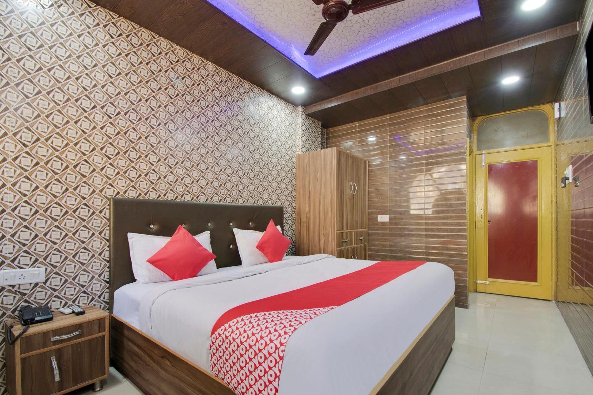 ג'אמו Hotel O Ajay מראה חיצוני תמונה